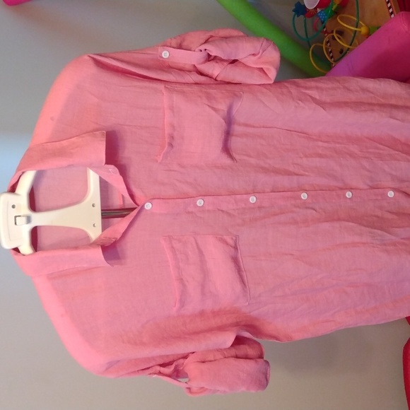 Pink button down top one size - Picture 10 of 17
